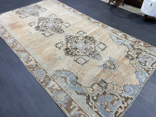 Turkish Rug, Muted Handknotted 4.5 x 8.3 Rug, Handmade Rug, Persian Rug, Vintage Wool Rug, Turkish Kitchen Rug