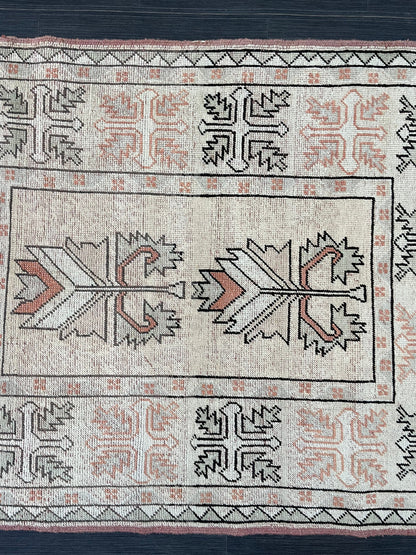 Vintage Rug, Oushak Rug, Wool Handmade  3.5 x 4.9 Rug, Persian Rug, Turkish Rug, Hand Knotted Wool Rug