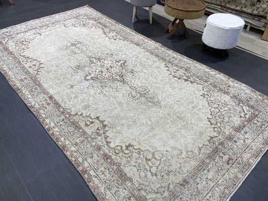 Persian Rug, Neutral Turkish Rug, Antique 5.2 x 9.8 Rug, Neutral Rug, Oushak Rug, Hand knotted Rug, Distressed Rug, Vintage Rug, Handmade