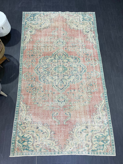 Antique Rug, Turkish 4.9 x 8.6 Rug, Persian RUG, Oushak Rug, Hand knotted Rug, Distressed Rug, Vintage Rug, Handmade Rug, woven rug.