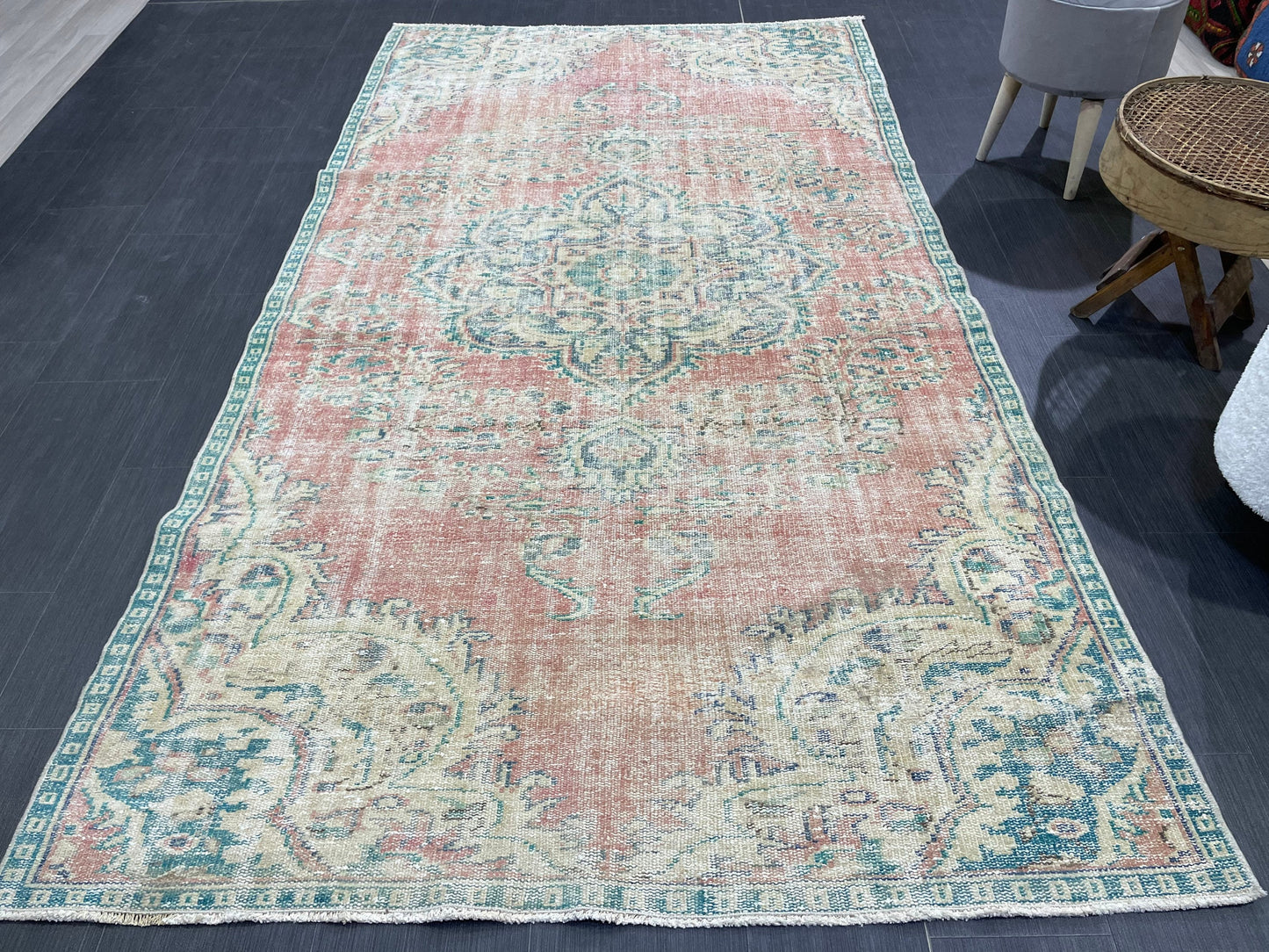 Antique Rug, Turkish 4.9 x 8.6 Rug, Persian RUG, Oushak Rug, Hand knotted Rug, Distressed Rug, Vintage Rug, Handmade Rug, woven rug.
