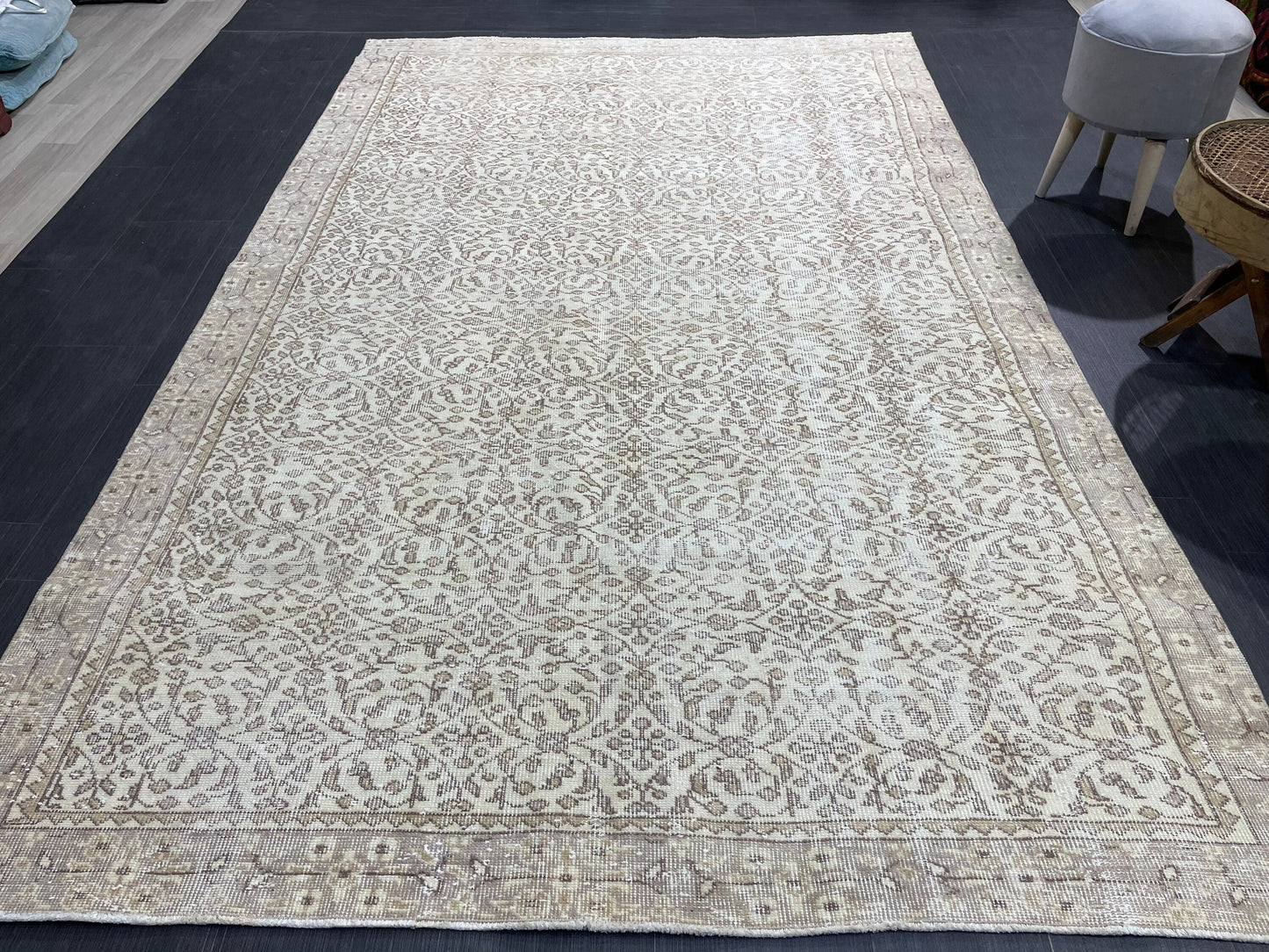 Neutral Vintage Rug, Muted 5.10 x 9.3 Rug, Living Room Rug,Oushak Rug,Hand Knotted Rug, Persian Rug,Turkish Rug, Handmade Rugs