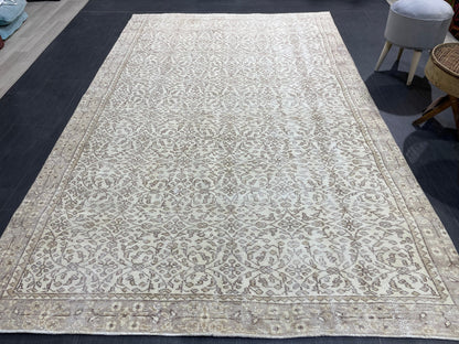 Neutral Vintage Rug, Muted 5.10 x 9.3 Rug, Living Room Rug,Oushak Rug,Hand Knotted Rug, Persian Rug,Turkish Rug, Handmade Rugs