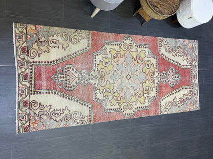 Turkish Rug, 3.3 x 7.7 Vintage Rug,Handmade Oushak Rug, Farmhouse Rug, Wool Hand Knotted Rug, Traditional Rug, Vintage Turkish Rug