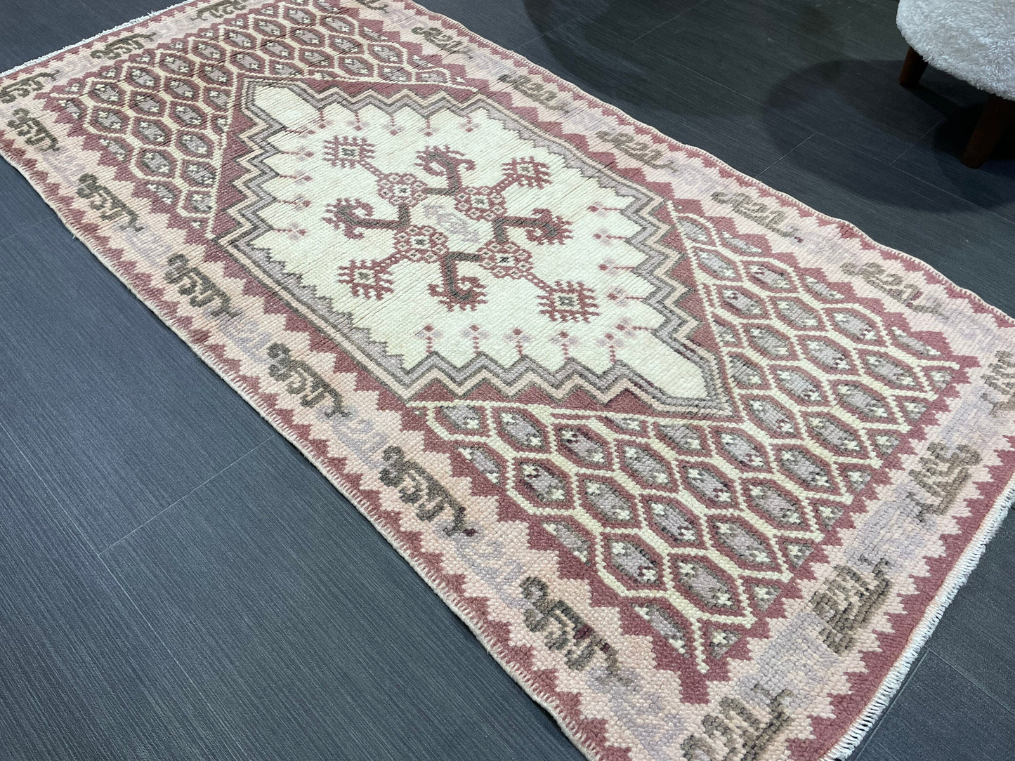 Vintage Rug, Oriental Handmade Rug, 2.6 x 5 Oushak Rug, Rustic Rug, Natural Wool Rug, Fun Turkish Rug, Persian Rug, Soft Wool Rug