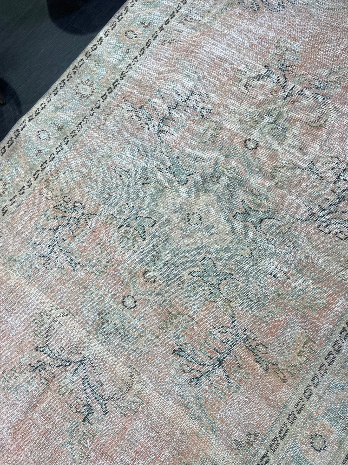 Distressed Antique Rug, Vintage rug,  Muted Persian 5.9 x 9.2 Rug, turkish Rug, Pink Oushak rug, Handmade Rug, Hand Knotted Rug,