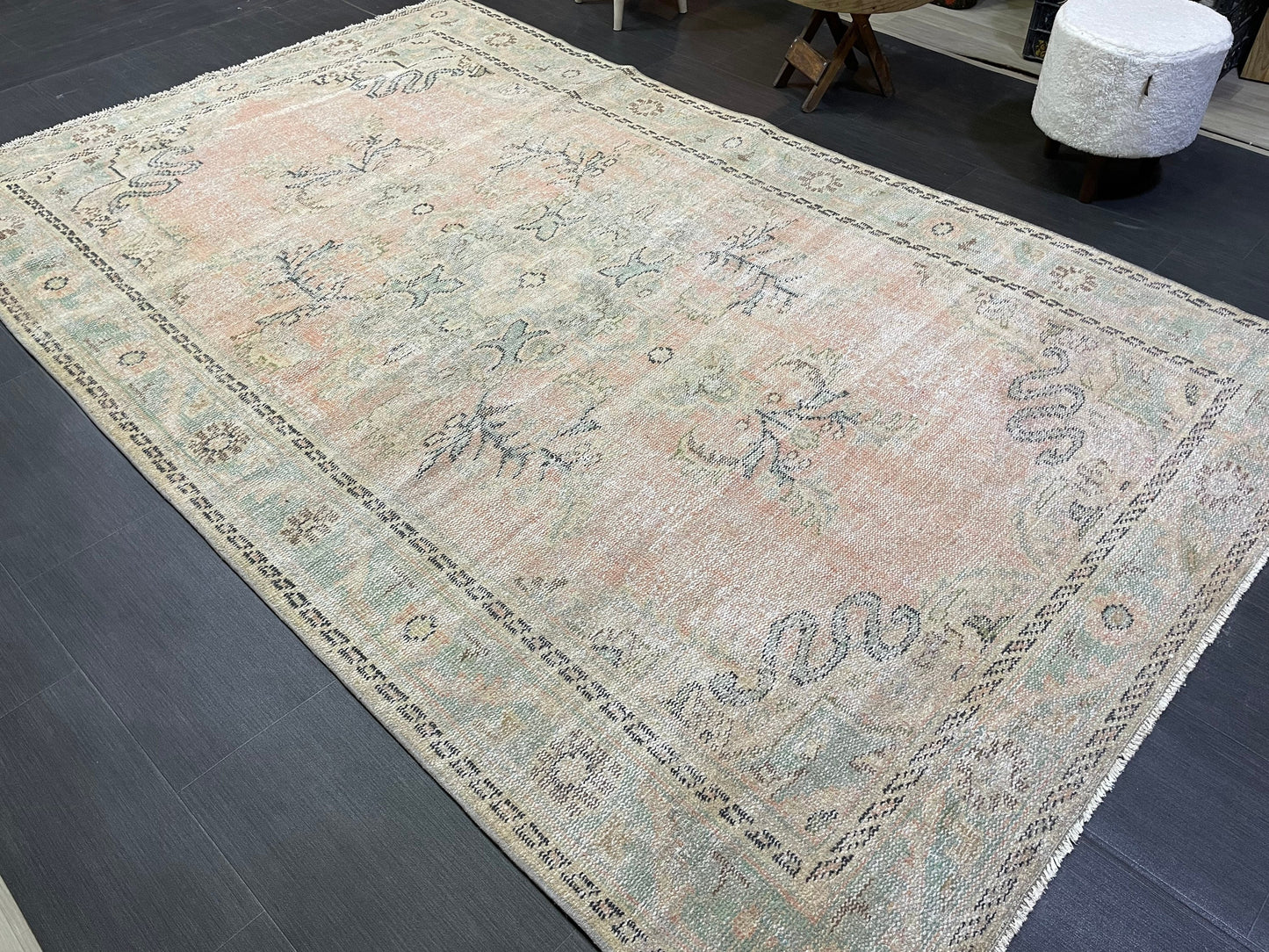 Distressed Antique Rug, Vintage rug,  Muted Persian 5.9 x 9.2 Rug, turkish Rug, Pink Oushak rug, Handmade Rug, Hand Knotted Rug,