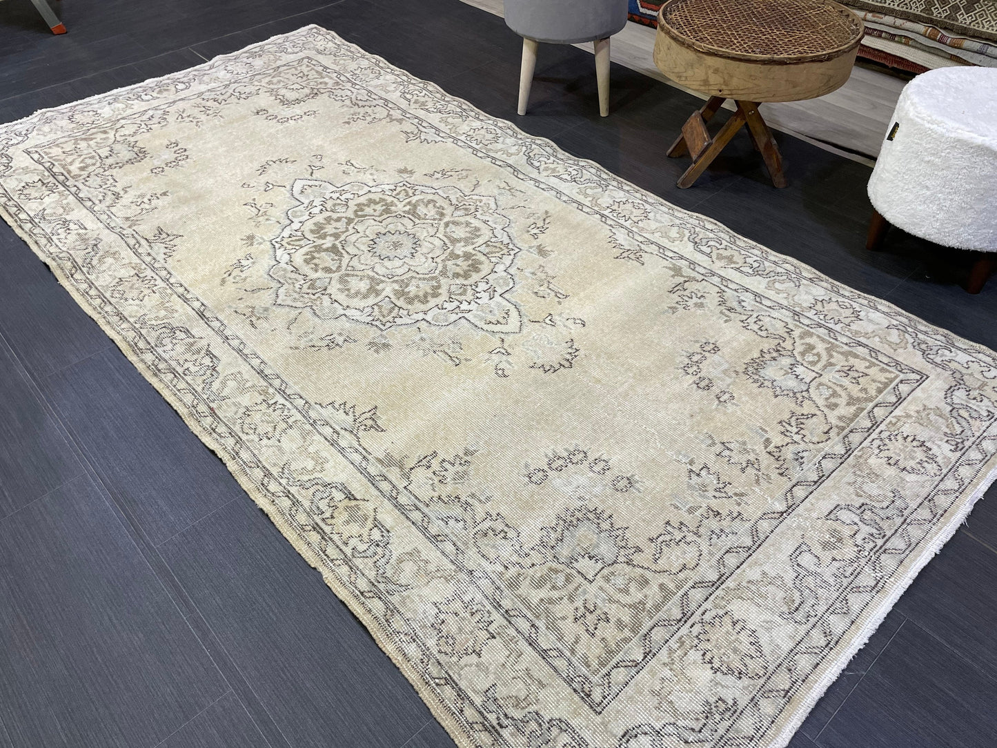 Antique Rug, Neutral Rug, Persian 4x8 RUG, Oushak Rug, TURKISH Rug, Handknotted Rug, Distressed Rug, Vintage Rug, Handmade Rug, woven rug.