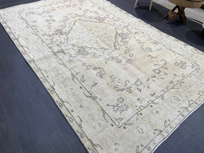 Muted Vintage Rug, Persian 5.6 x 8.7 Rug, Living Room Rug,Oushak Rug,Hand Knotted Rug, NEUTRAL Rug,Turkish Rug, Handmade Rugs