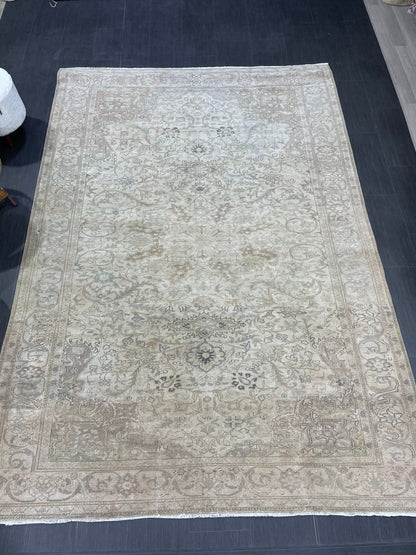 Fine Hand Knotted Rug, Vintage 6.5 x 9.4 Rug, Persian Rug, Turkish Rug, Oushak Rug, Handmade Rug, Rustic Rug, Wool Rug, Wholesalerug
