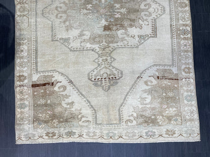 Antique Rug, Vintage 4.4 x 6.7 Rug, Turkish Wool Rug, Oushak Rug, Fine Hand Knotted Rug, Persian Rug, Handmade Rug