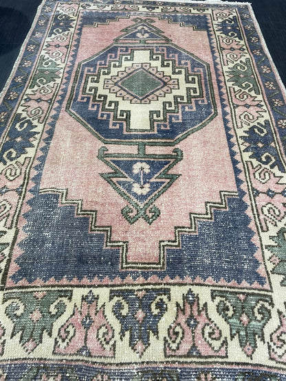 Vintage Oushak Rug, 3.2 x 5 Vintage Rug, Antique Rug, Handmade Rug, Hand Knotted Rug, Turkish Rug, Wool Rug