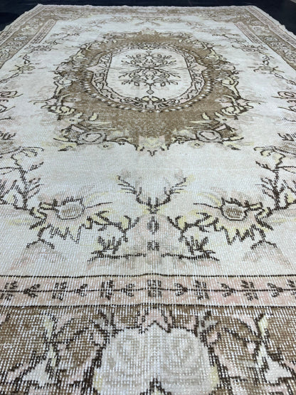 Antique Rug, Vintage 6.3 x 10 Rug, Turkish Wool Rug, Oushak Rug, Distressed Hand Knotted Rug, Persian Rug, Handmade Rug