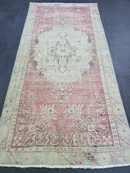 Distressed Wool Handmade Rug Vintage Oushak Rug, 2.8 x 5.9 Oriental Rug, Rug Vintage Turkish Rug, Farmhouse Rug Vintage Rug Living room Rug