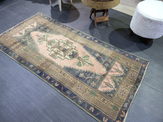 OUSHAK RUG, Gorgeous Colors 2.6 x 5.4 Rug, Vintage Oushak Runner Rug, Vintage Rug,Wool Rug, Handmade Rug, Vintage Turkish Rug