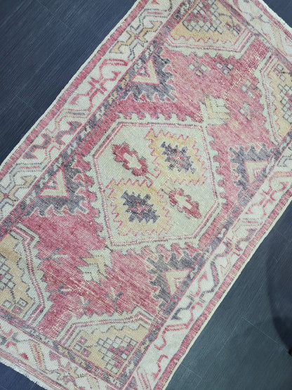 TURKISH Oushak Rug, Vintage Muted 2.5 x 4.3 Oriental Rug, Vintage Rug, Wool Oushak Rug Hand Made Rugs Vintage Turkish Rug