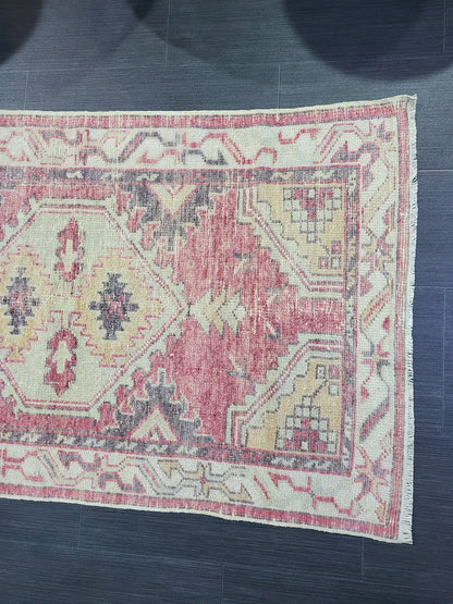 TURKISH Oushak Rug, Vintage Muted 2.5 x 4.3 Oriental Rug, Vintage Rug, Wool Oushak Rug Hand Made Rugs Vintage Turkish Rug