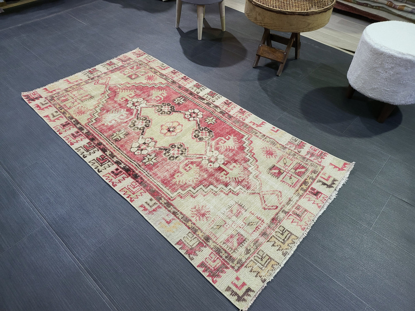 Vintage Oushak Rug, Vintage Persian 2.6 x 4.10 Rug, Wool Oushak Rug, Handmade Rugs, Vintage Turkish Rug, Hand Knotted Rug