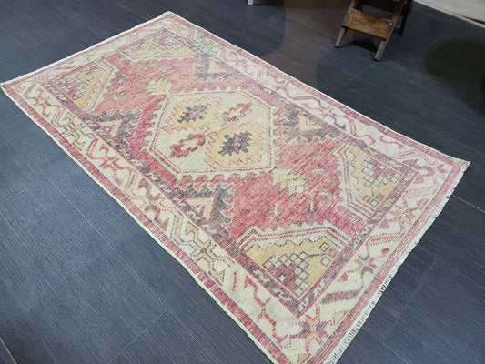 TURKISH Oushak Rug, Vintage Muted 2.5 x 4.3 Oriental Rug, Vintage Rug, Wool Oushak Rug Hand Made Rugs Vintage Turkish Rug