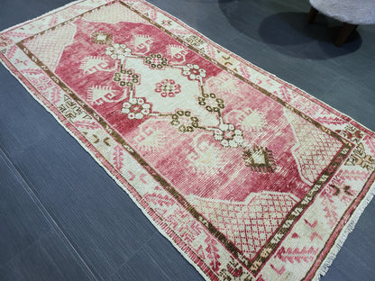 Handmade Rug, Oushak Rug, 2.7 x 5 Anatolian Rug, Hand Knotted Turkish Rug, Persian Rug, Vintage Rug, Wool rug