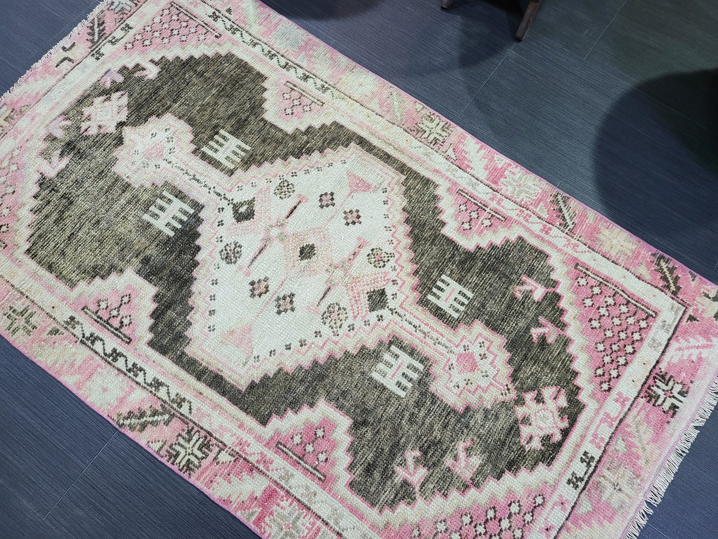 Hand Knotted Rug,  Handmade Rug, Oushak 2.5 x 4 Rug,  Natural Wool Rug, Oriental Rug , Turkish Rug, Farmhouse Rug, Vintage Persian rug