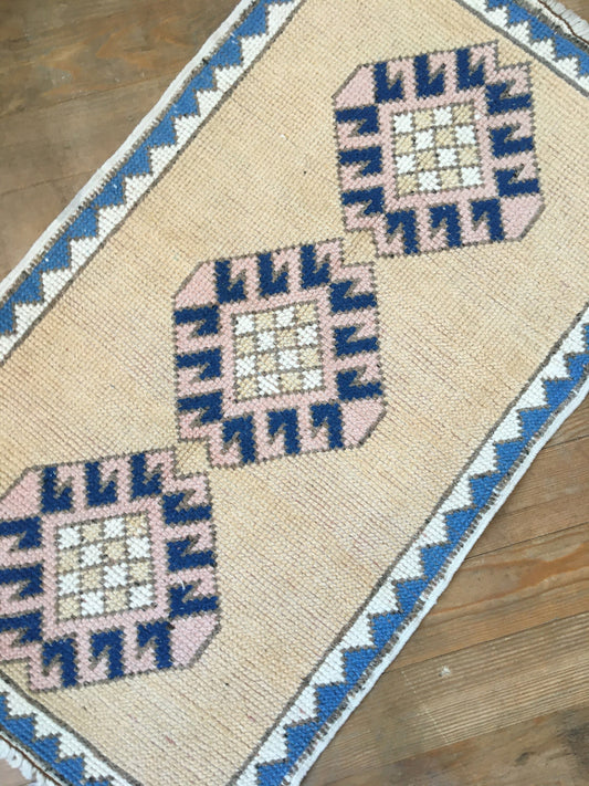 1.8 x 3.1 feet wool turkish vintage bedroom rug, handmade muted oushak