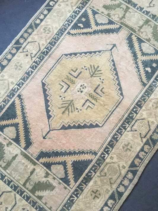 4.1 x 6.5 feet wool anatolian rug, turkish vintage living room rug, Handmade rug, oushak rug