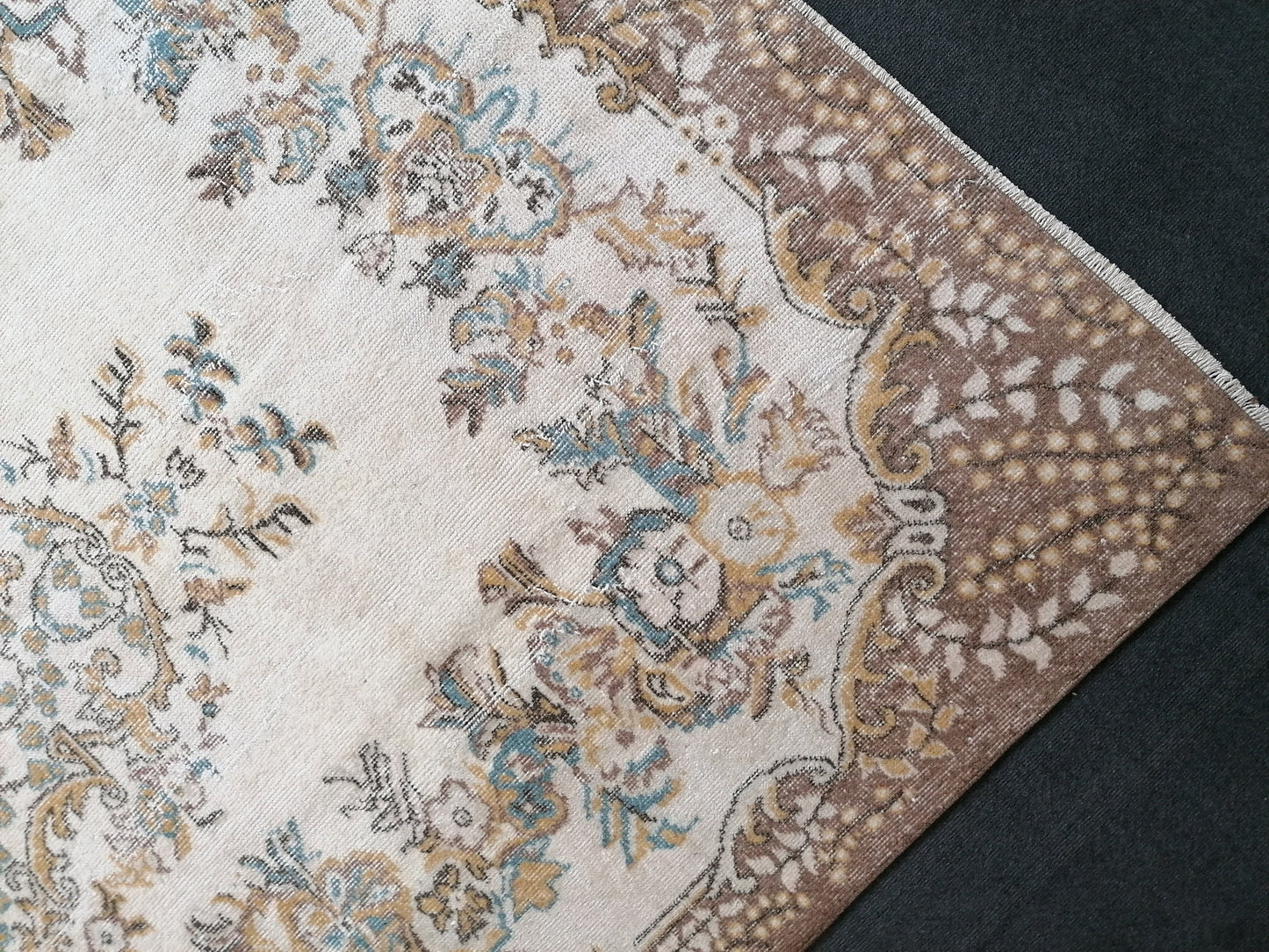 6 x 10 Large oushak rug, turkish oushak rug, vintage rug  feet vintage oushak rug, unique hand made rug,