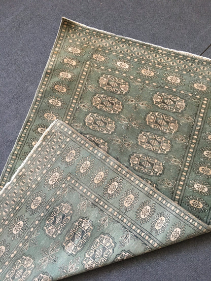 2.5 x 4 green turkish bedroom rug, vintage handmade small bedroom rug,