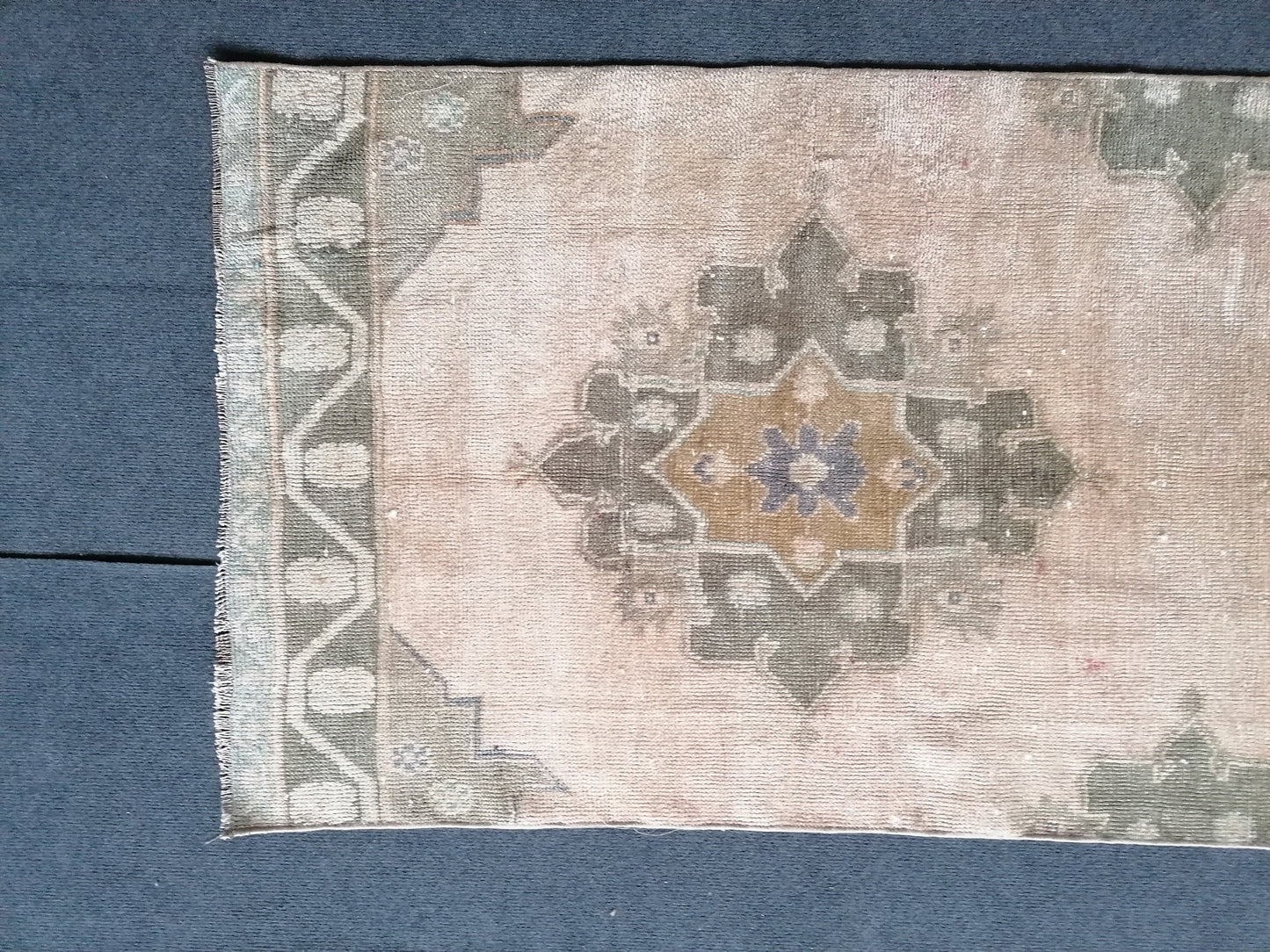 2.6 x 8.5 Turkish runner rug, vintage runner rug, vintage oushak rug, vintage rug