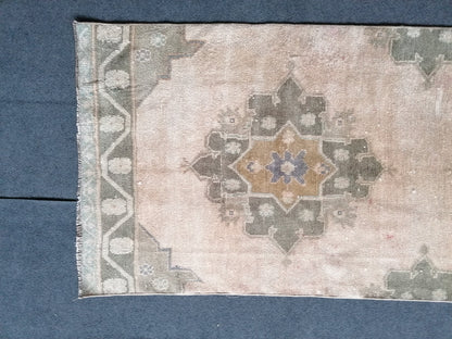 2.6 x 8.5 Turkish runner rug, vintage runner rug, vintage oushak rug, vintage rug