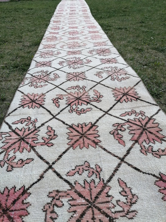 2.5 x 25.6 XL oushak runner rug, extra long turkish runner, vintage runner rug