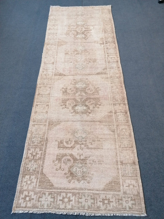 3.2 x 9.2 Neutral vintage rug, oushak rug,  hallway handmade rug
