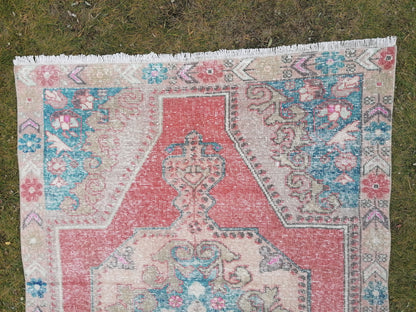 Vintage rug 4.6 x 7 turkish rug, kitchen rug, oushak rug