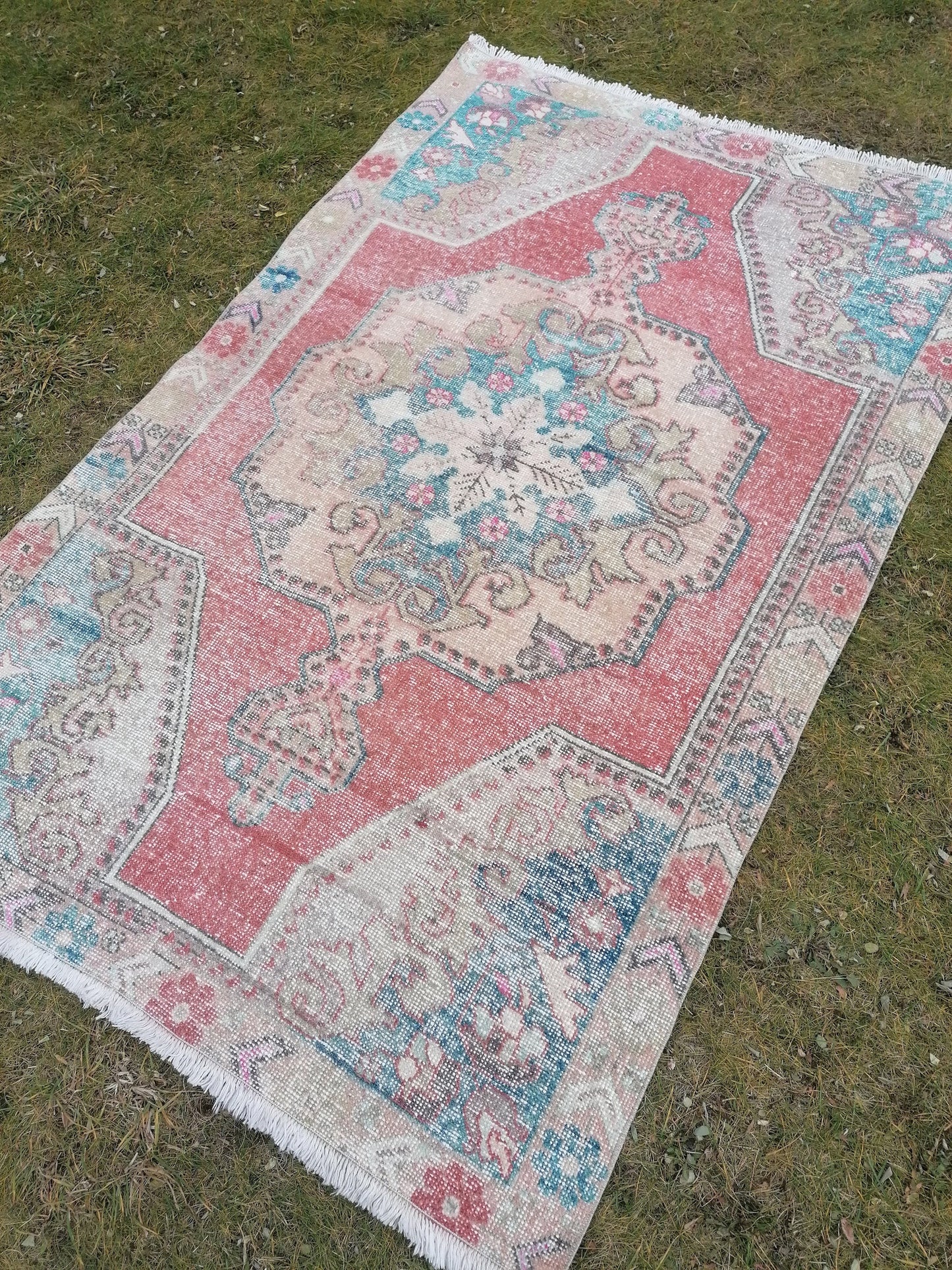 Vintage rug 4.6 x 7 turkish rug, kitchen rug, oushak rug