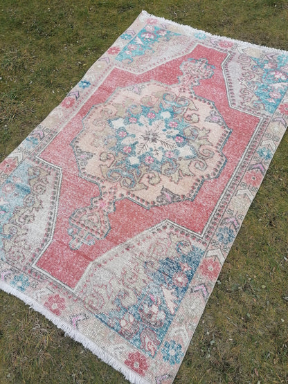Vintage rug 4.6 x 7 turkish rug, kitchen rug, oushak rug
