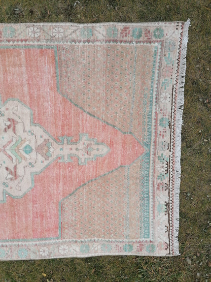 4 x 7.10 turkish rug, vintage rug, oushak vintage rug, kitchen rug