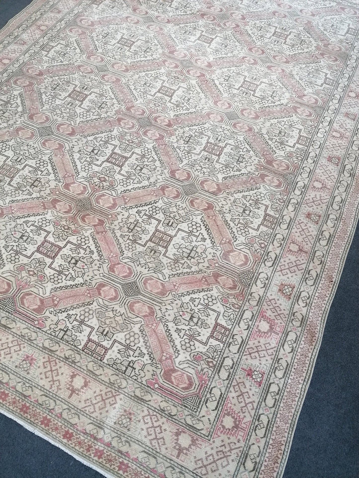 Larger vintage rug 6.4 x 9.5 oushak rug, vintage anatolian rug,kitchen rug unique handmade rug