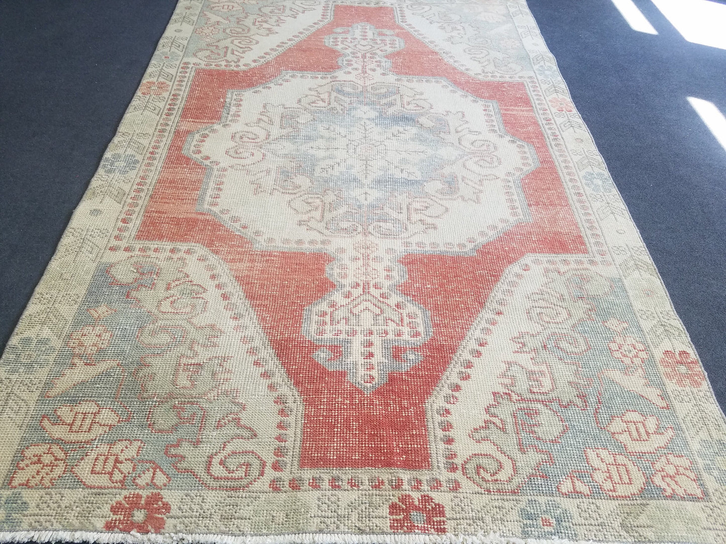 55 x 83 inchesTurkish rug, vintage rug, oushak rug, kitchen rug, bohemian rug, traditional