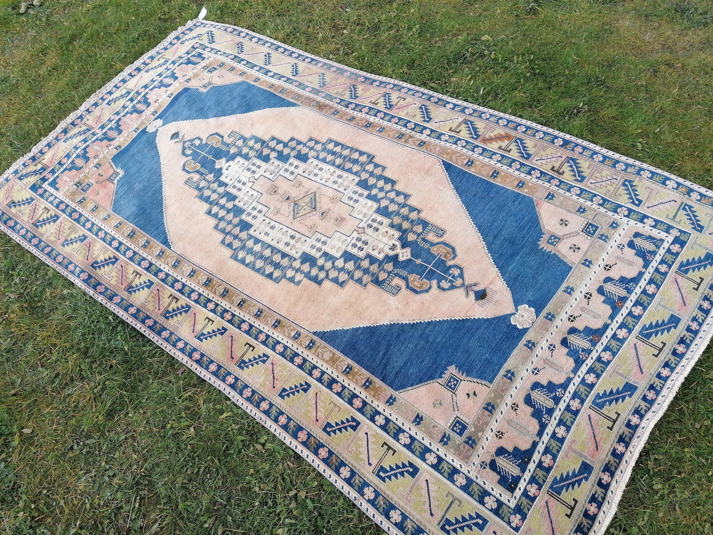 5.9 x 10.7 Turkish rug vintage rug, turkish oushak rug