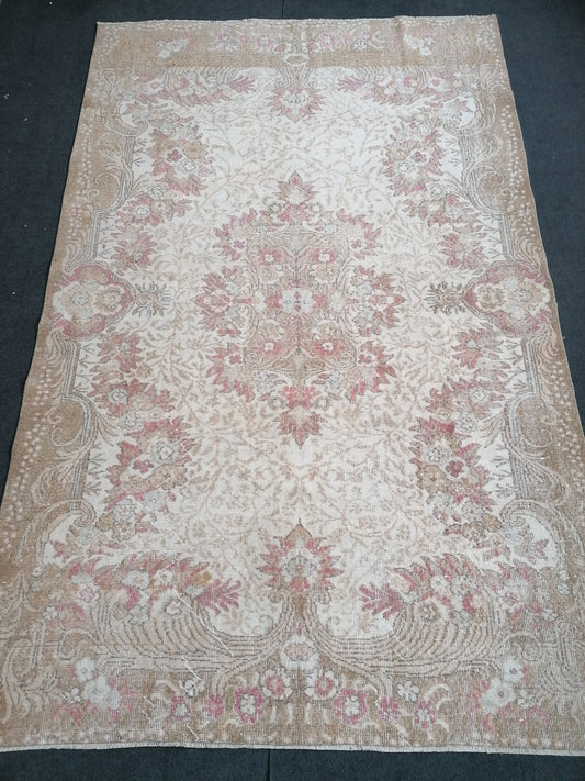 Muted oushak rug 6 x 9.7 large vintage rug, pastel hand made wool rug,  turkish area rug,