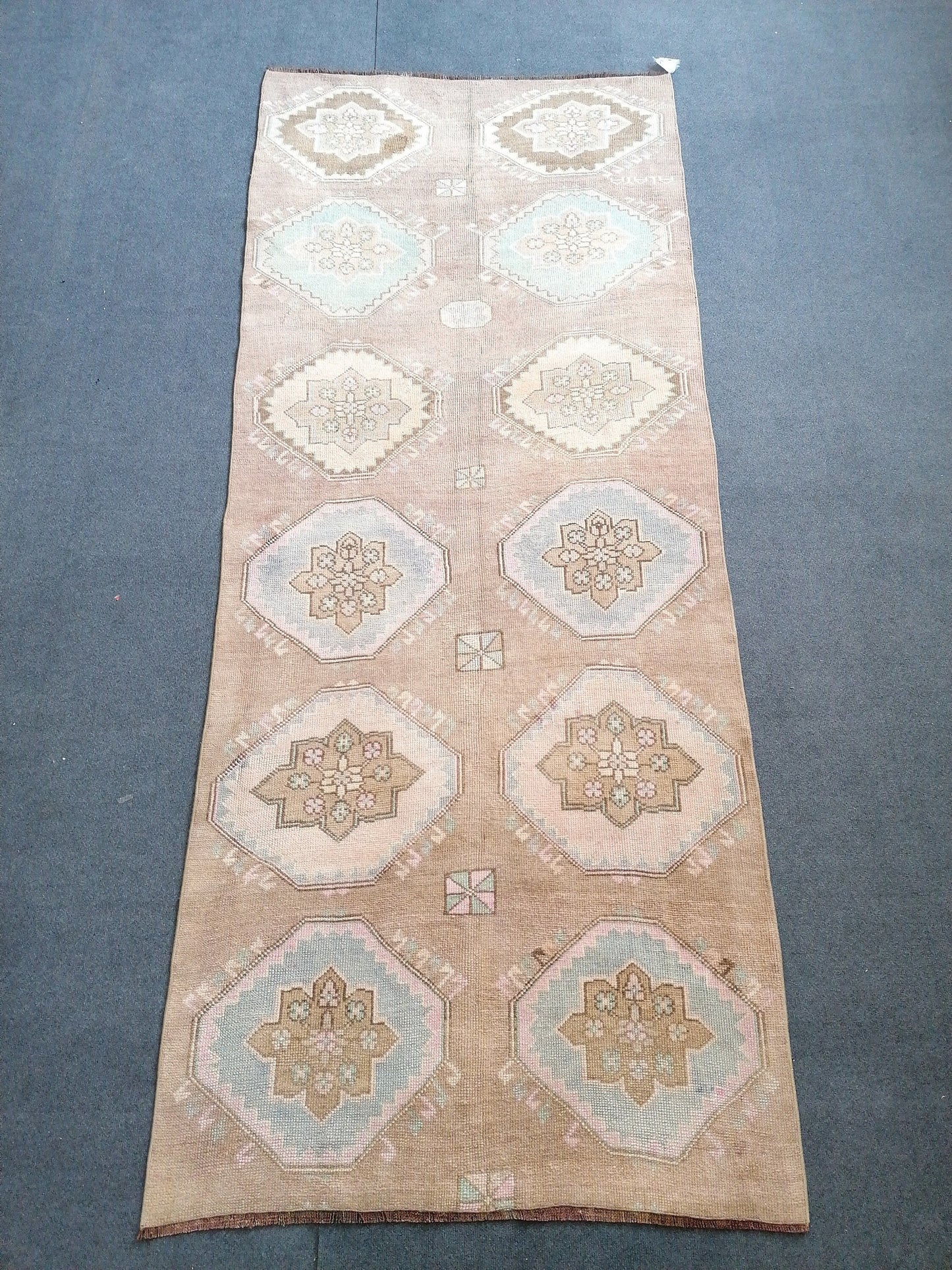3.7 x 8.8  oushak turkish runner rug, vintage turkish rug, anatolia turkish  runner rug
