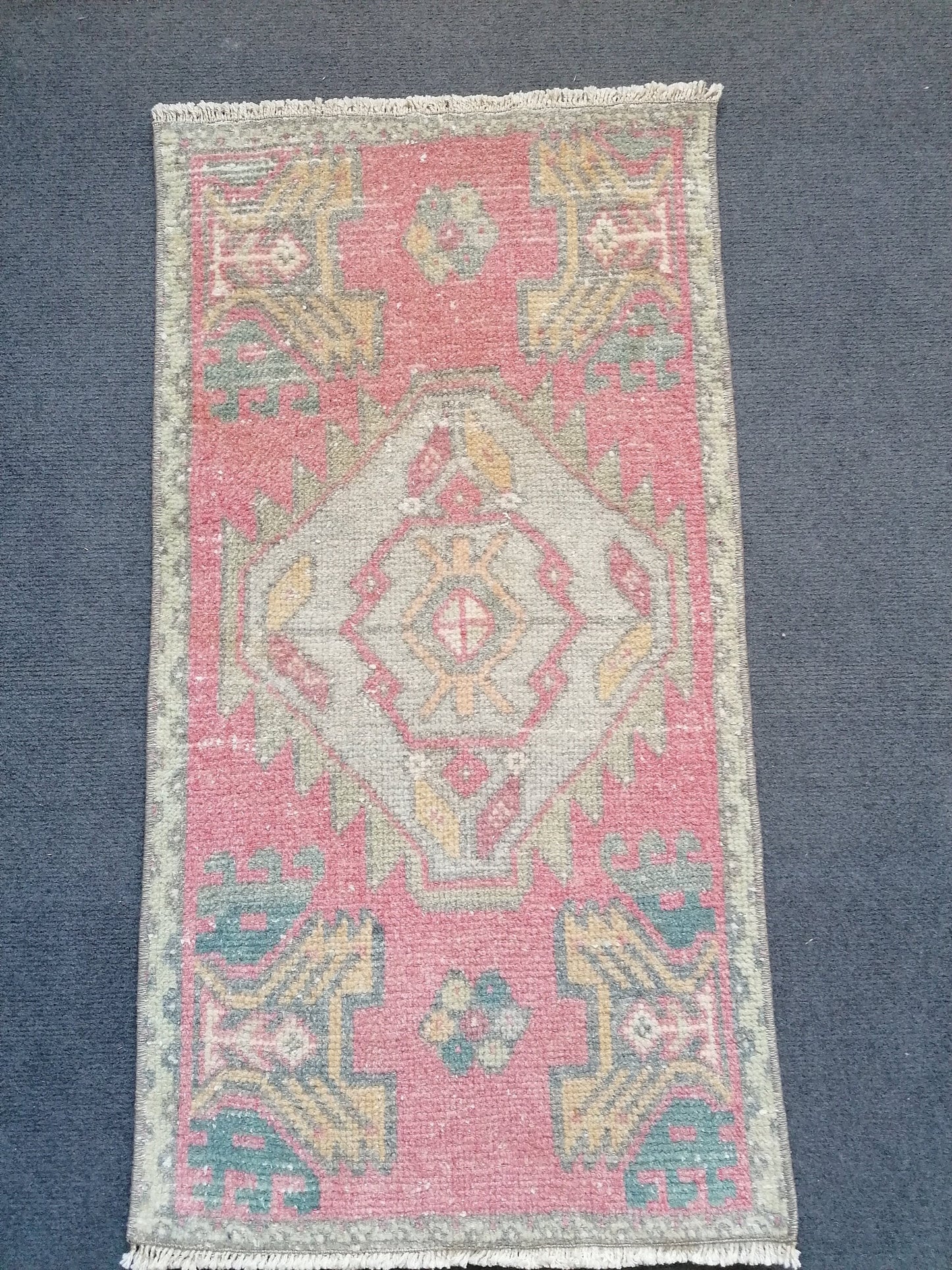 Turkish small rug, anatolian Vintage rug, handmade rug,wool rug 3x1'7 feet