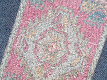 Turkish small rug, anatolian Vintage rug, handmade rug,wool rug 3x1'7 feet