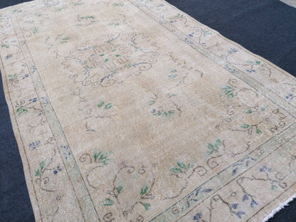 8.6 x 4.10 Oushak turkish rug, vintage rug, kitchen rug