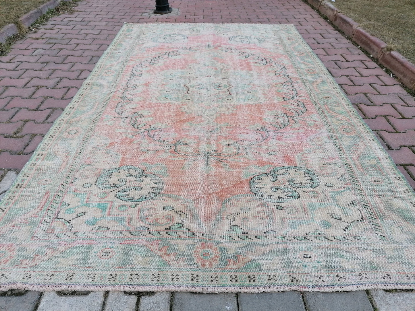 5.9 x 9.5 vintage green rug, dıstressed oushak rug turkish area rug