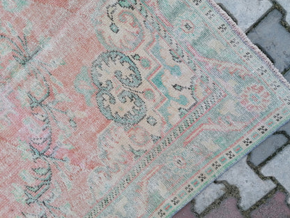 5.9 x 9.5 vintage green rug, dıstressed oushak rug turkish area rug