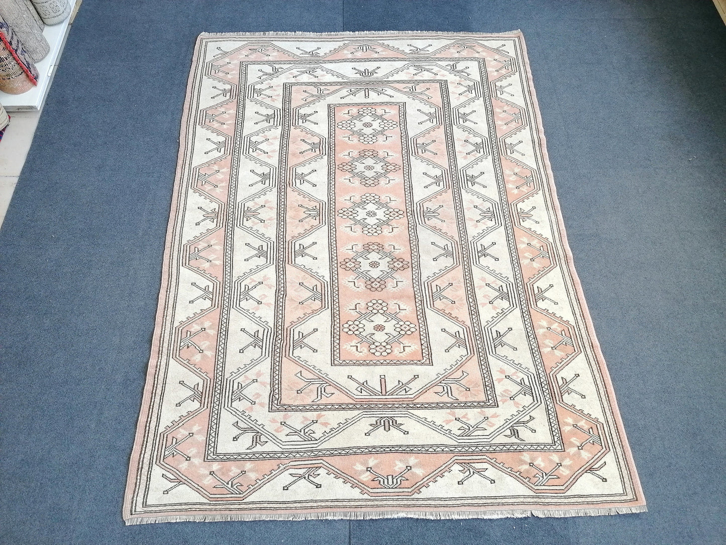 Vintage handmade wool rug 5.5 x 7.4 turkish rug, Oushak rug