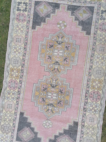 4 x 6.5 Turkish rug,vintage rug,vintage oushak rug  vintage hand made wool rug, kitchen rug