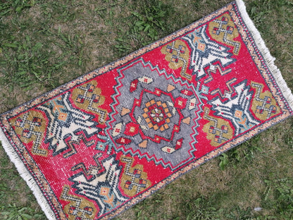 Turkish rug vintage rug, small handmade rug, wool rug 3x1'7 feet